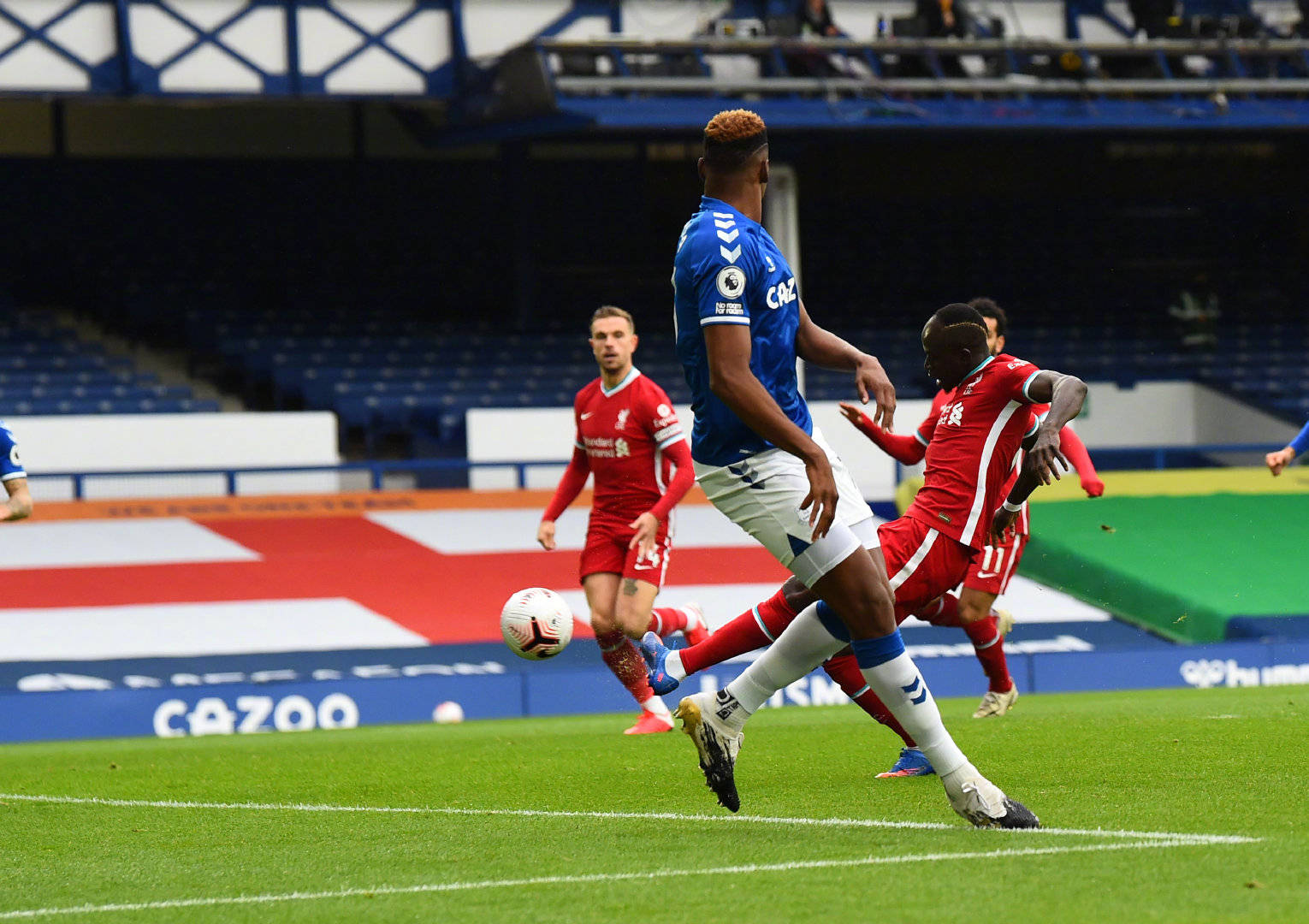 终如阴云笼 终如阴云笼